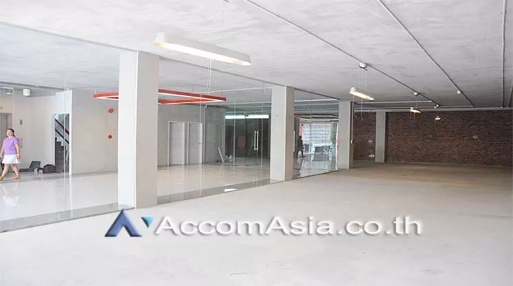  1  Office Space For Rent in Sukhumvit ,Bangkok BTS Ekkamai at Office Space For Rent AA11619